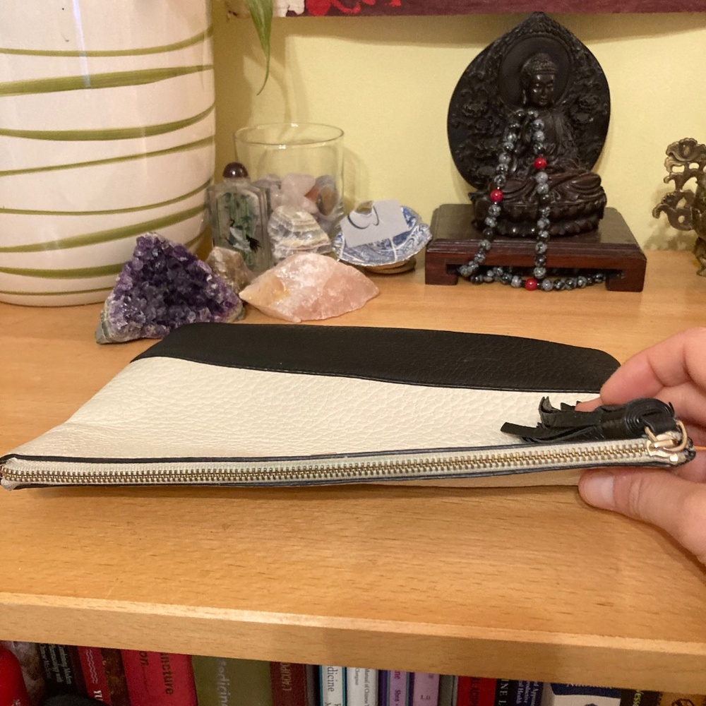 Kate Spade New York Southport Avenue Gia Clutch Purse Pebbled Leather EUC - Picture 5 of 12